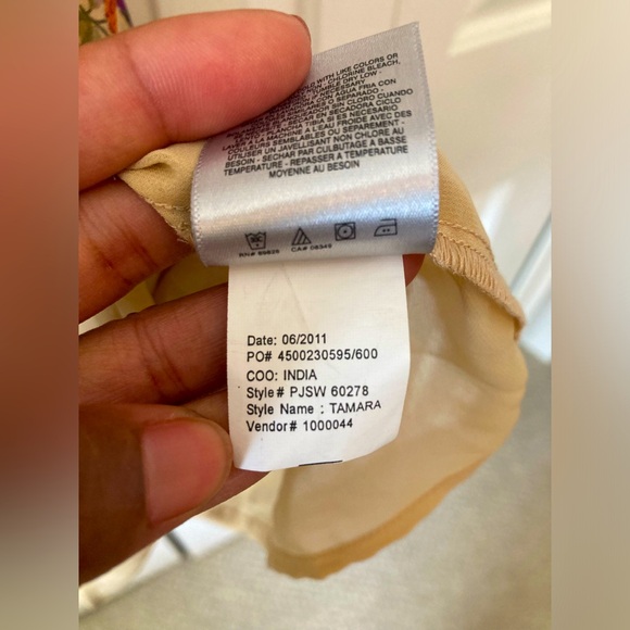 NWOT-Jessica Simpson Boho-Chic
Tamara Mini Dress in Tannin Floral Print–Size 1X - Picture 9 of 15